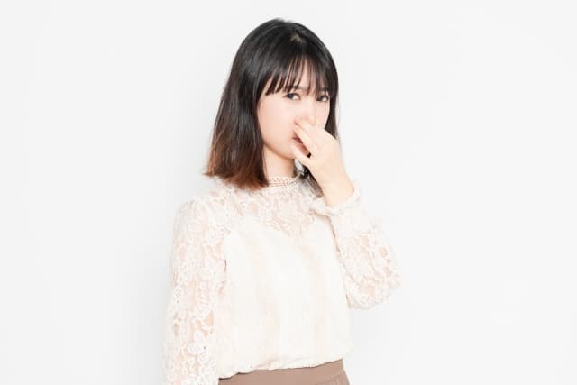 天然酵母の匂いを徹底解説!正常な香り、異常な匂い(酸っぱい・アルコール・腐敗)の原因と見分け方